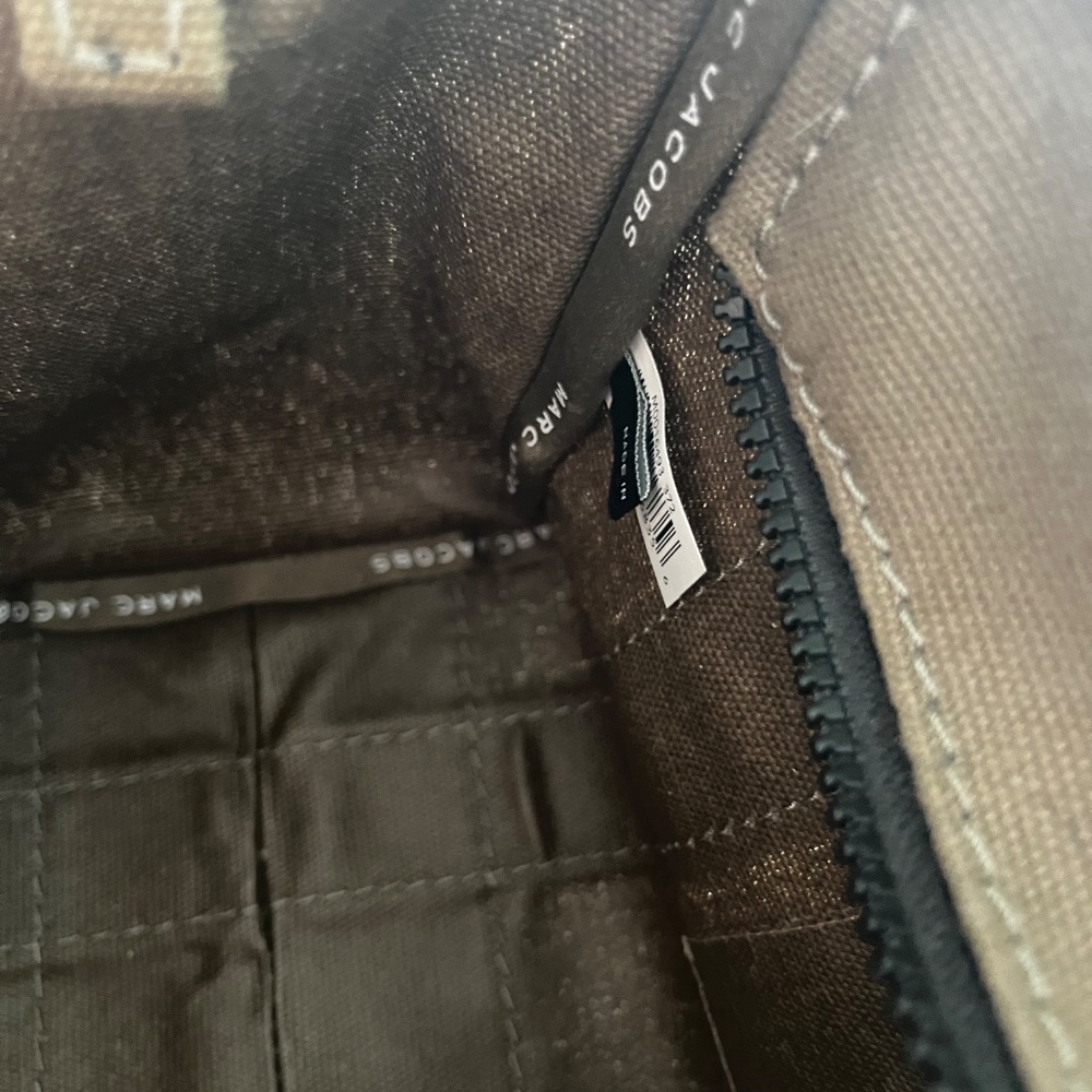 Marc Jacobs The Tote Bag Small - Picture 4 of 5